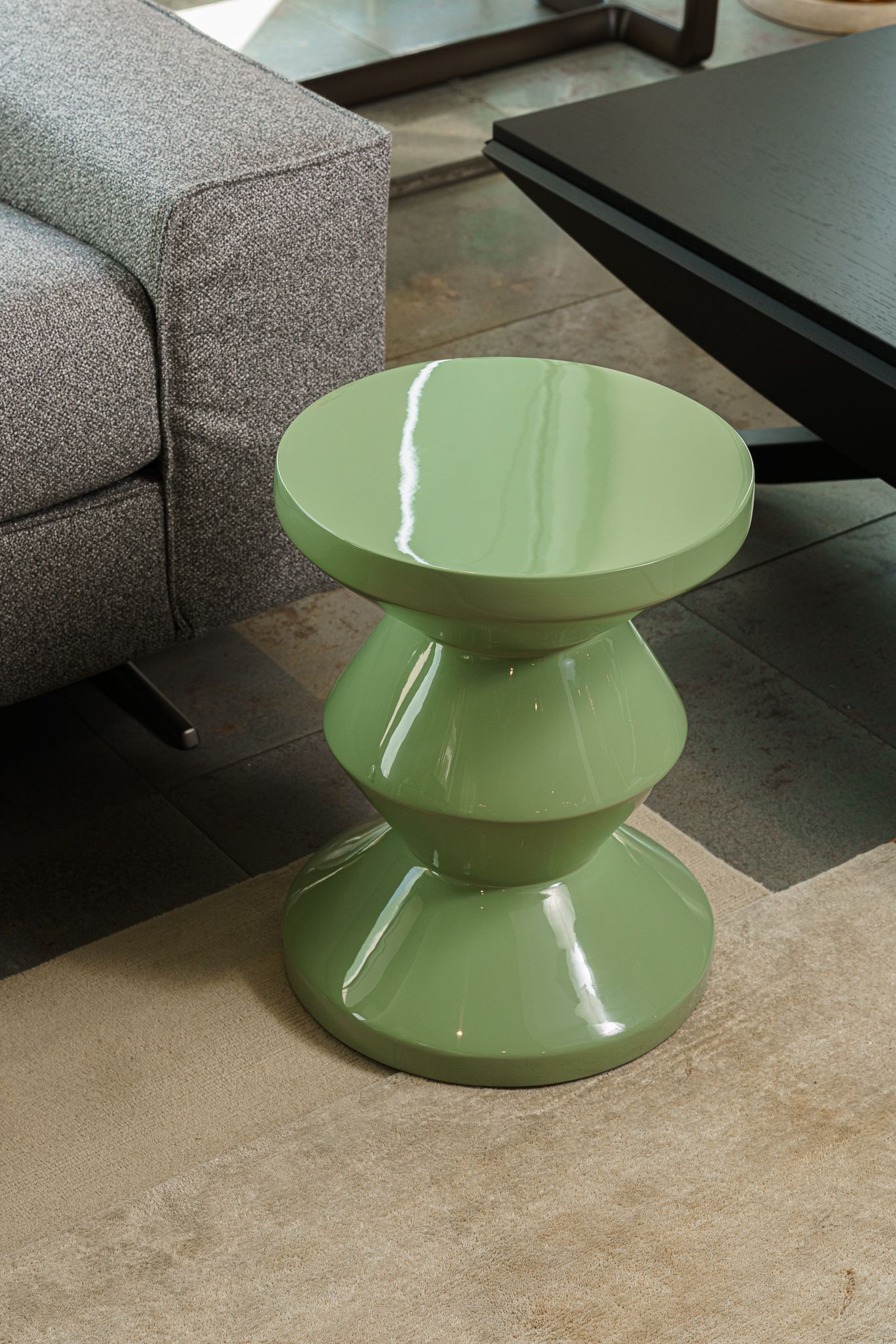 Polspotten Табурет Zig Zag Olive Green от Polspotten — в интерьере