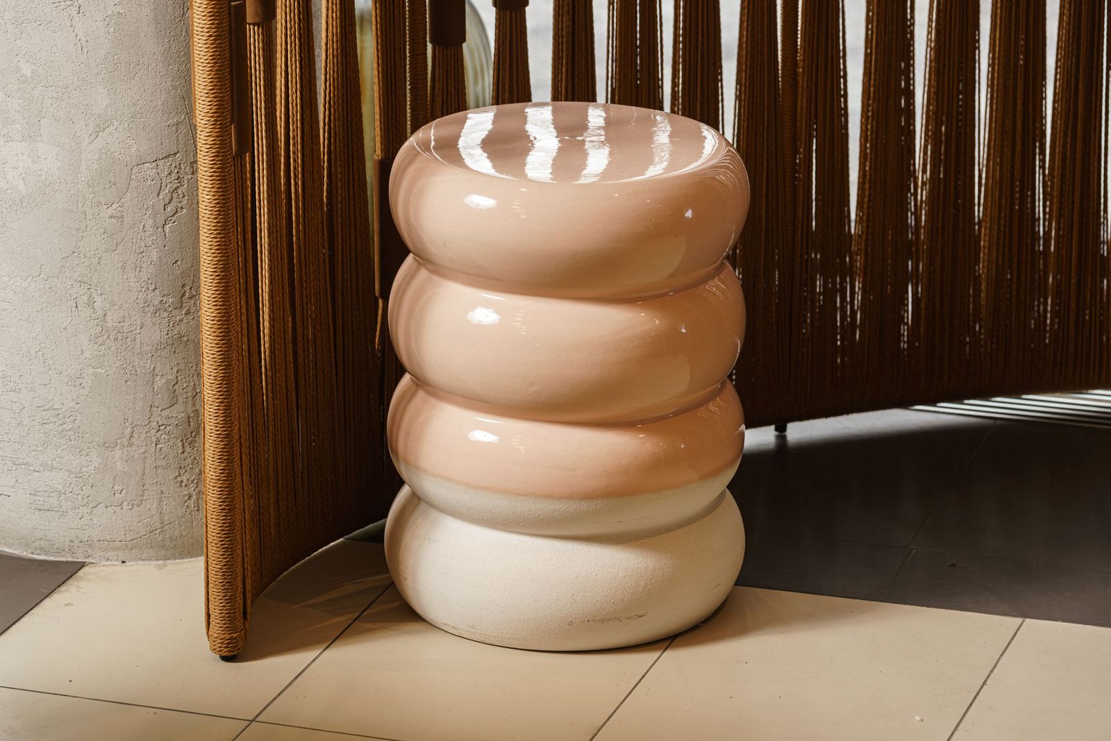 Polspotten Табурет Chubby Light Pink от Polspotten — в интерьере