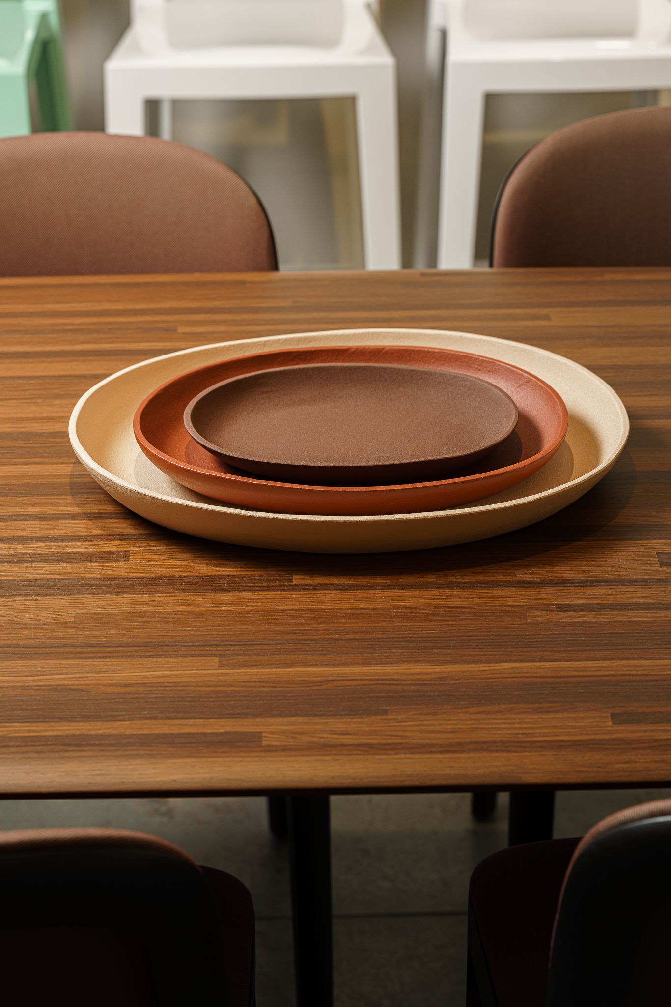 Polspotten Сет из 3 тарелок Greek Trays Brown от Polspotten — в интерьере