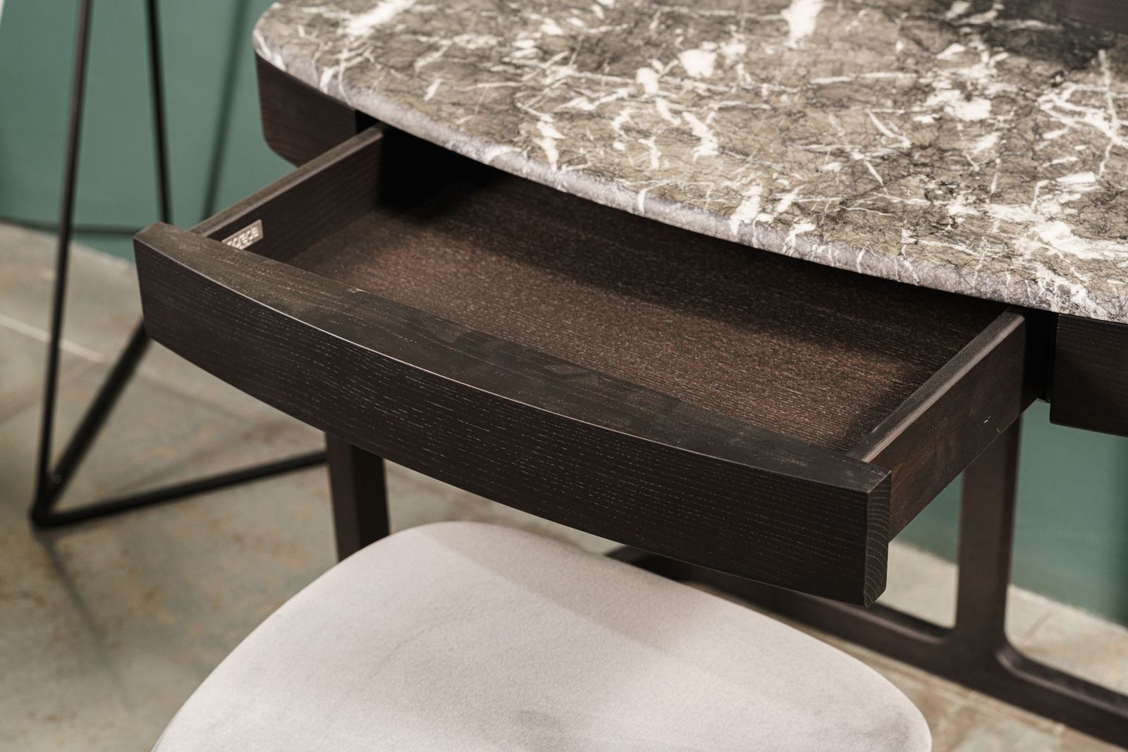 Porada Туалетный столик Maskara Wenge от Porada — в интерьере