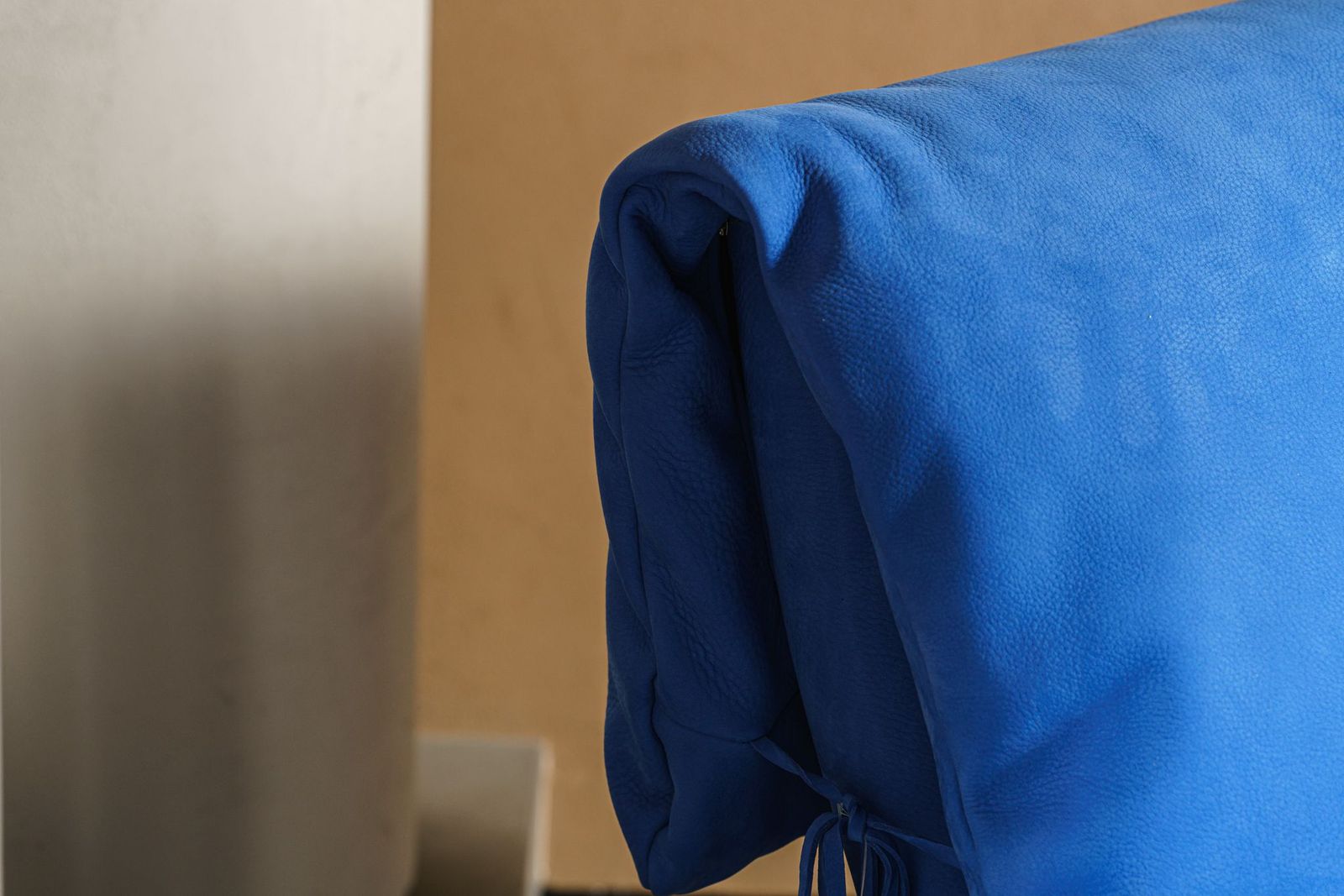 Baxter Кресло Jo Electric blue от Baxter — в интерьере