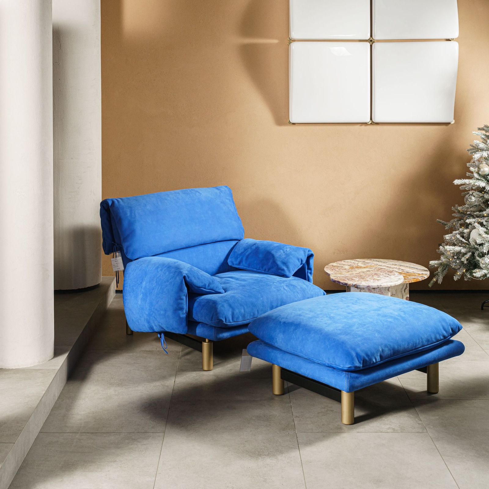 Baxter Кресло Jo Electric blue от Baxter — в интерьере