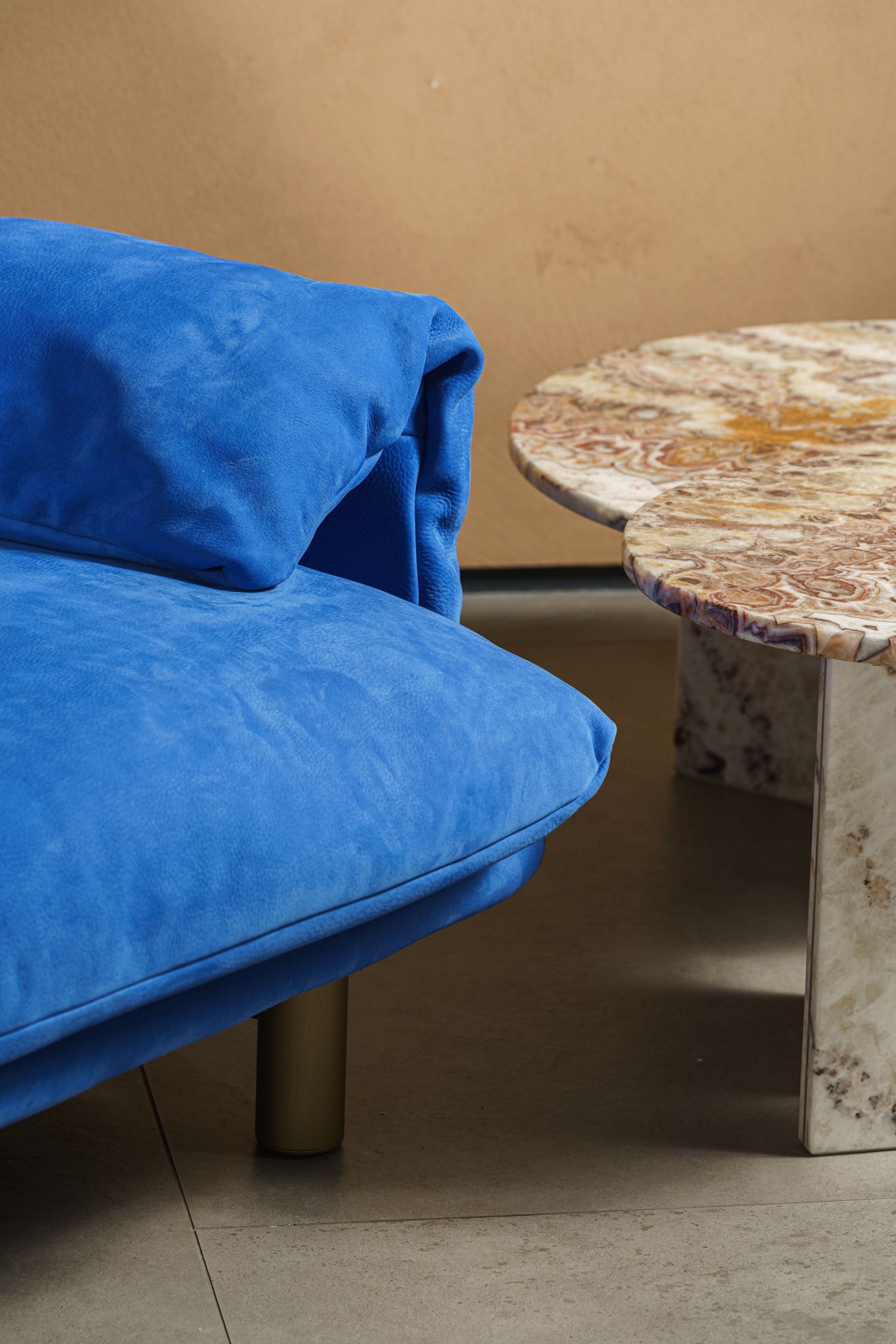 Baxter Кресло Jo Electric blue от Baxter — в интерьере