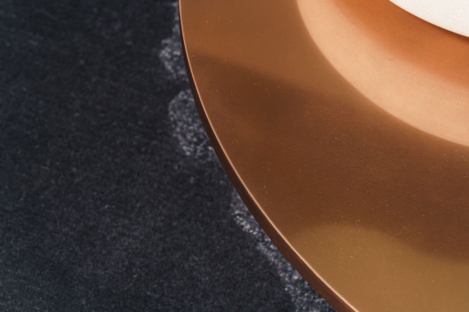 Baxter Журнальный столик Allure 110 Copper от Baxter — в интерьере