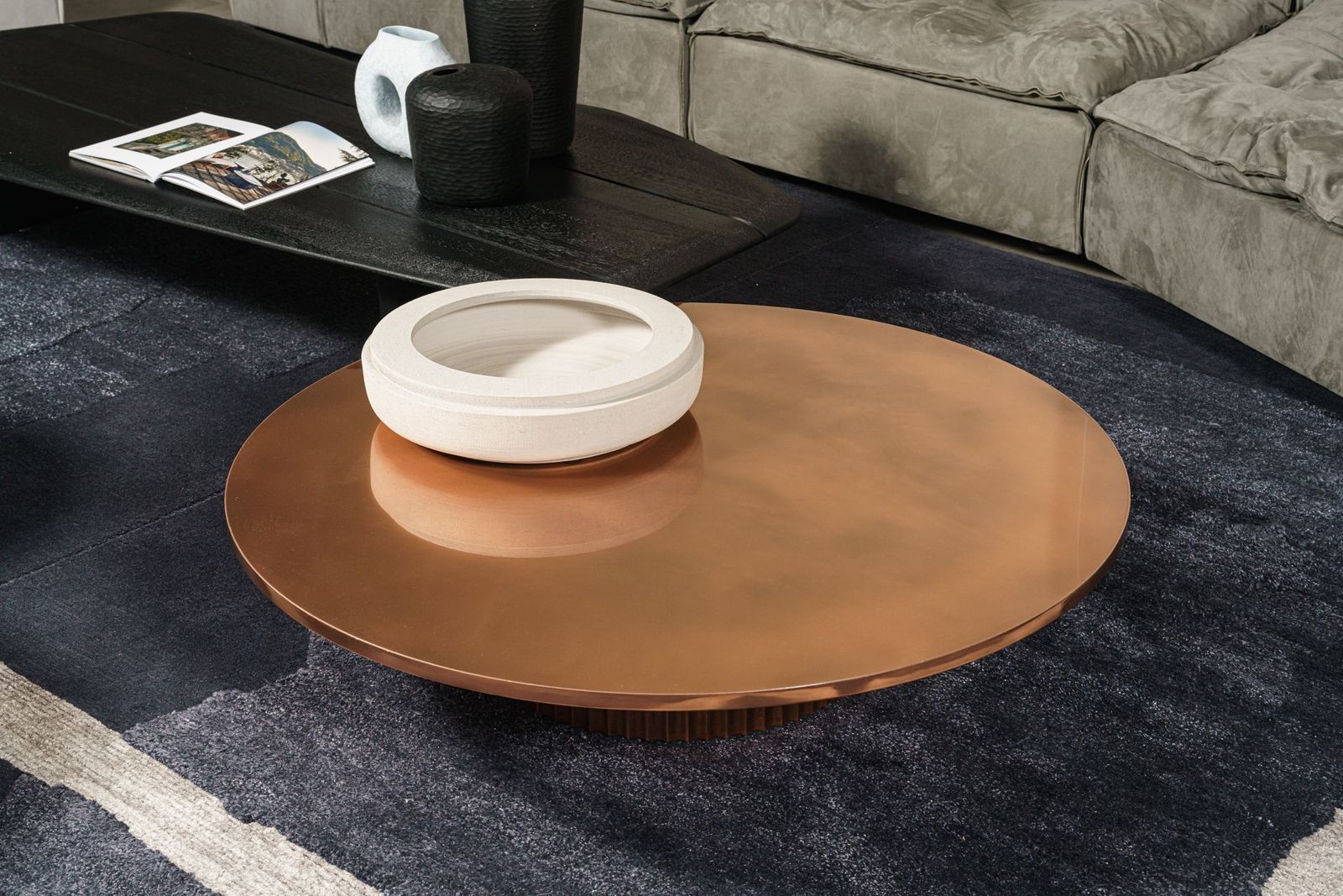 Baxter Журнальный столик Allure 110 Copper от Baxter — в интерьере