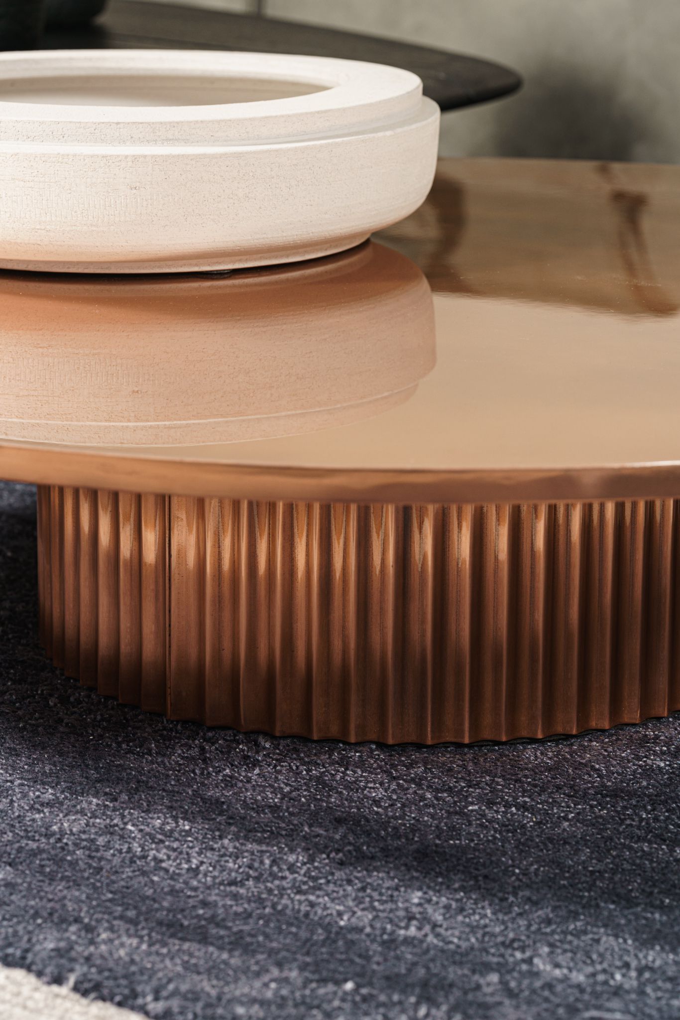 Baxter Журнальный столик Allure 110 Copper от Baxter — в интерьере