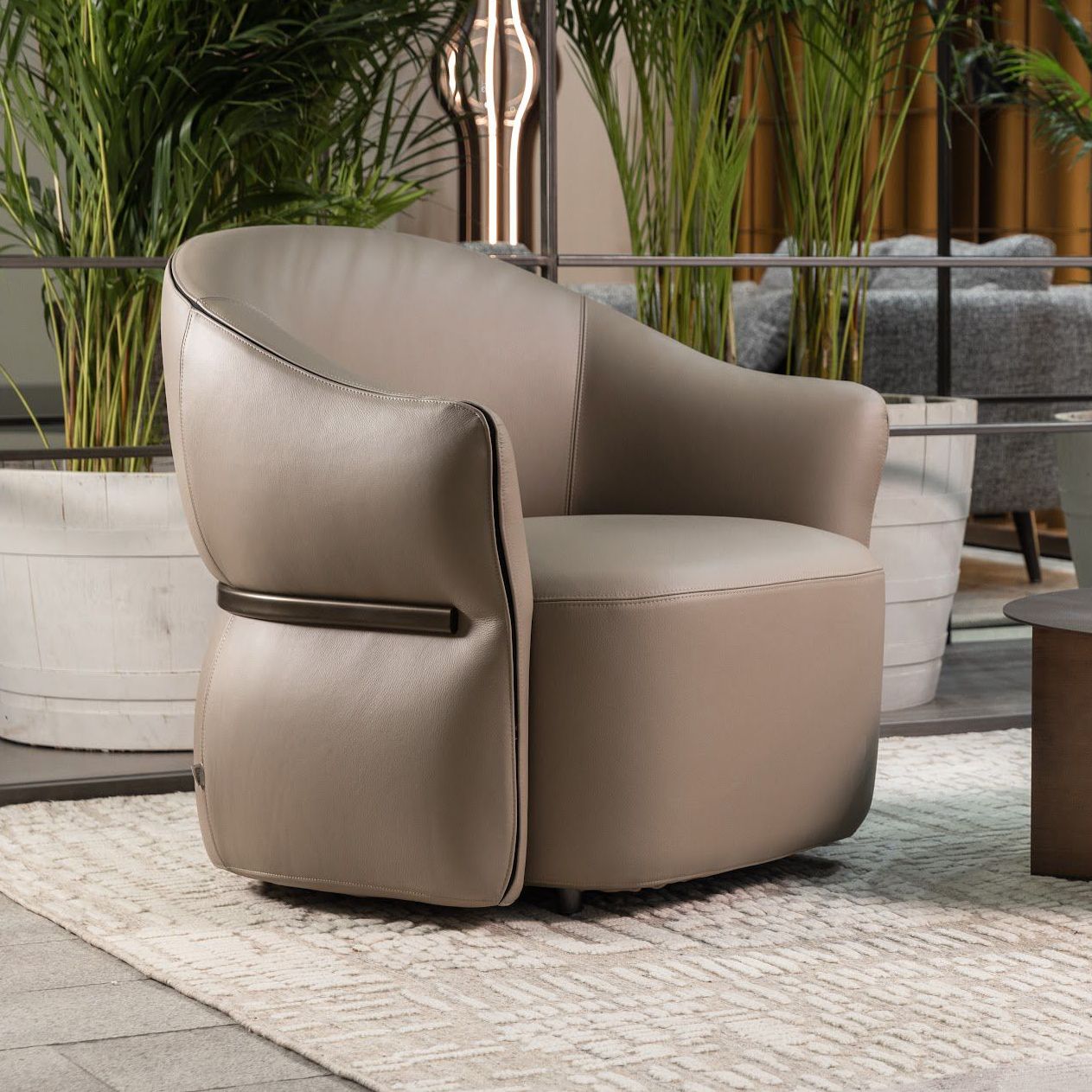 Flou Кресло Madame Butterfly PF24 от Flou — в интерьере