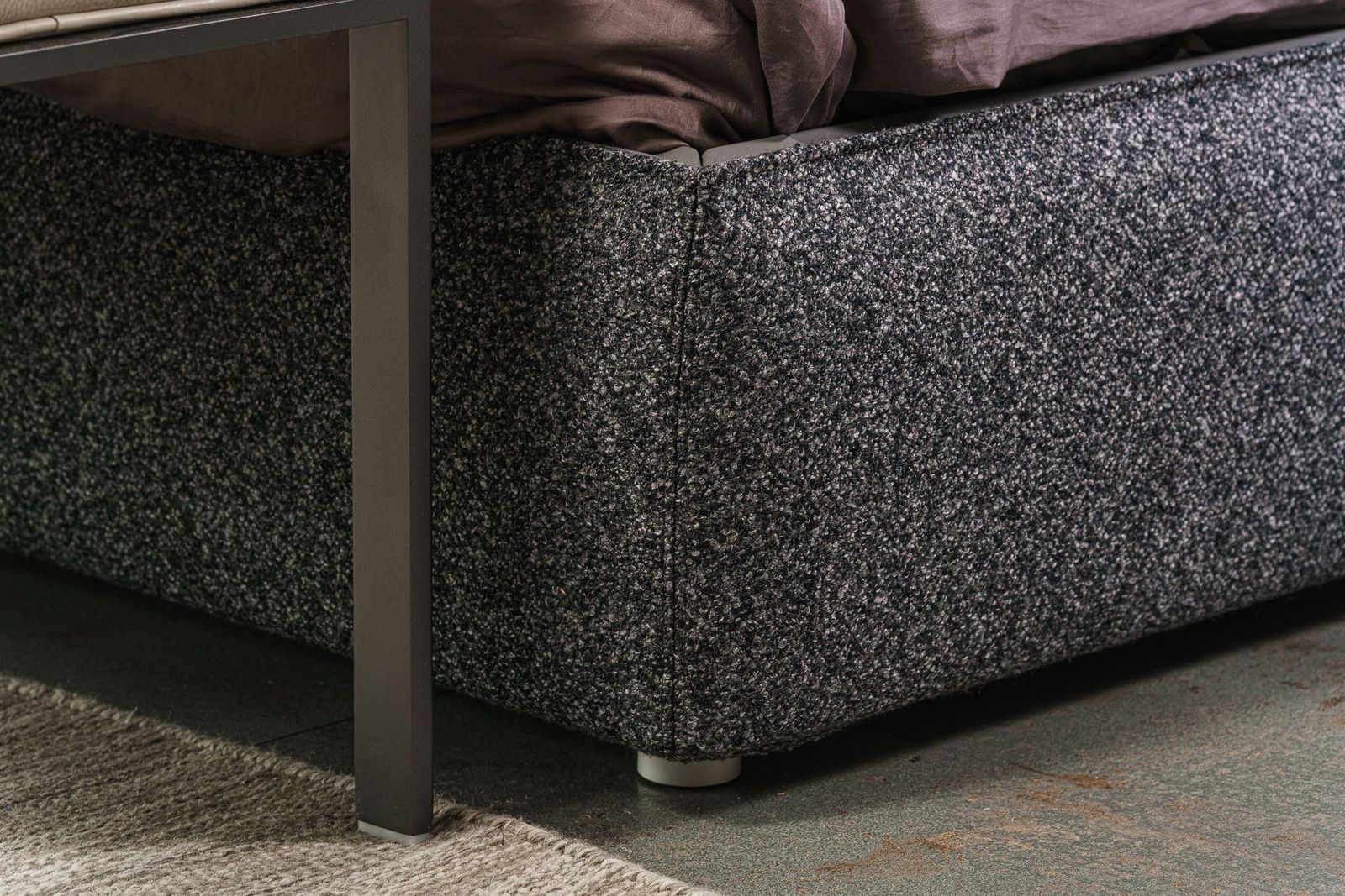 Molteni&C Кровать в стиле минимализм Ribbon Kiwi от Molteni & C — в интерьере