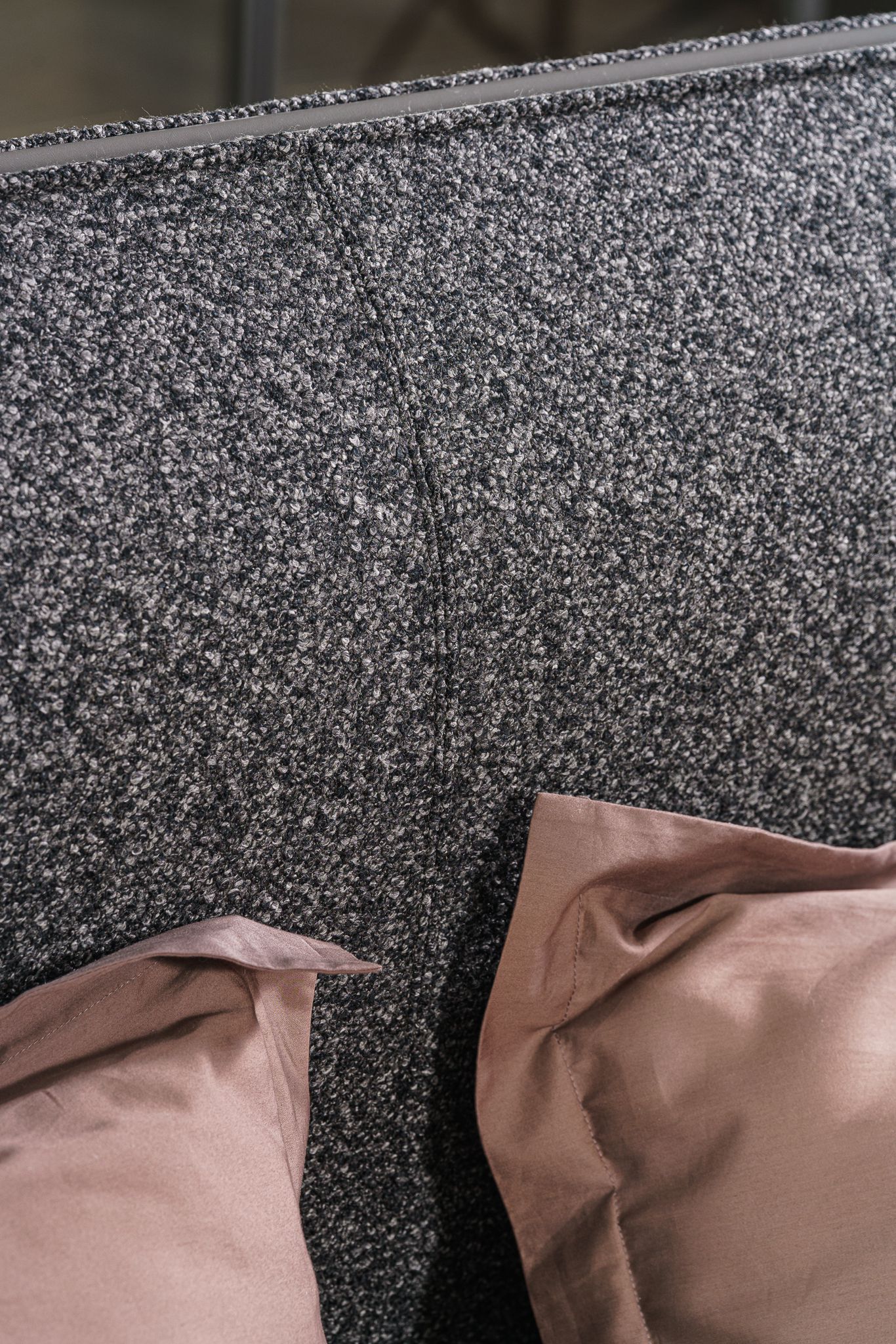 Molteni&C Кровать в стиле минимализм Ribbon Kiwi от Molteni & C — в интерьере