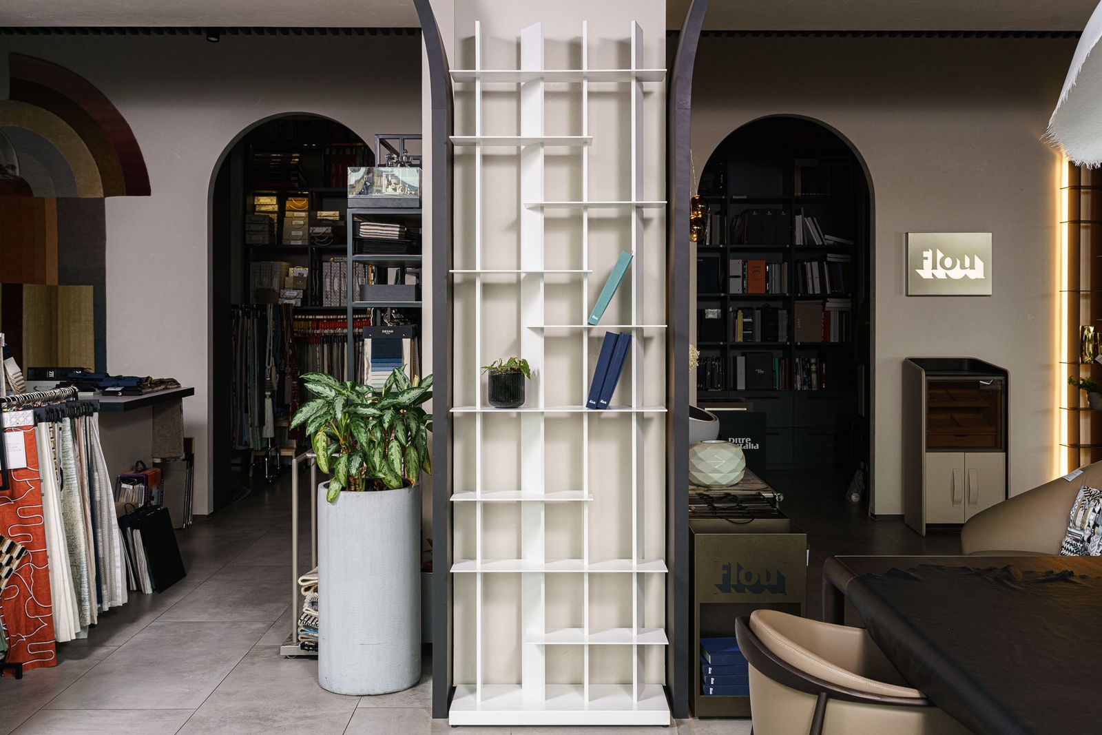 Flou Стеллаж с подсветкой CCLight White 259 от Flou — в интерьере