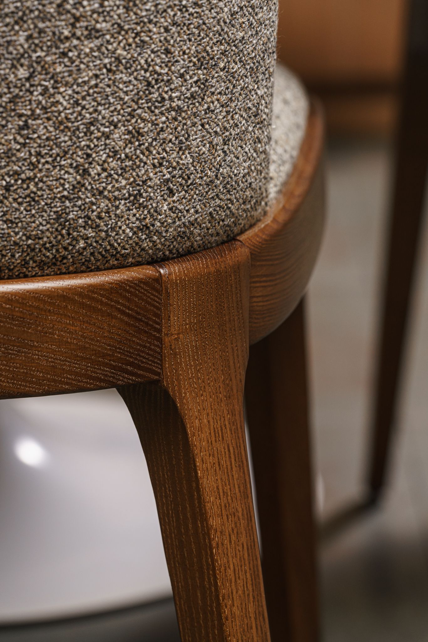 Cattelan Italia Стул Magda A noce Canaletto / tessuto B222 от Cattelan Italia — в интерьере