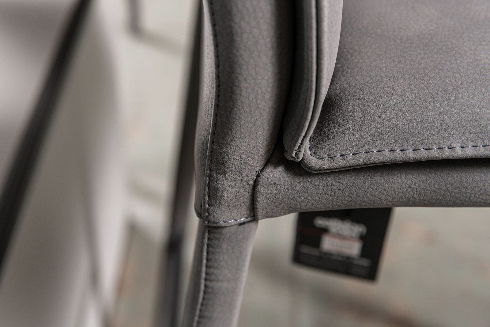 Cattelan Italia Барный стул Isabel A Pelle SN06 Vulcano от Cattelan Italia — в интерьере