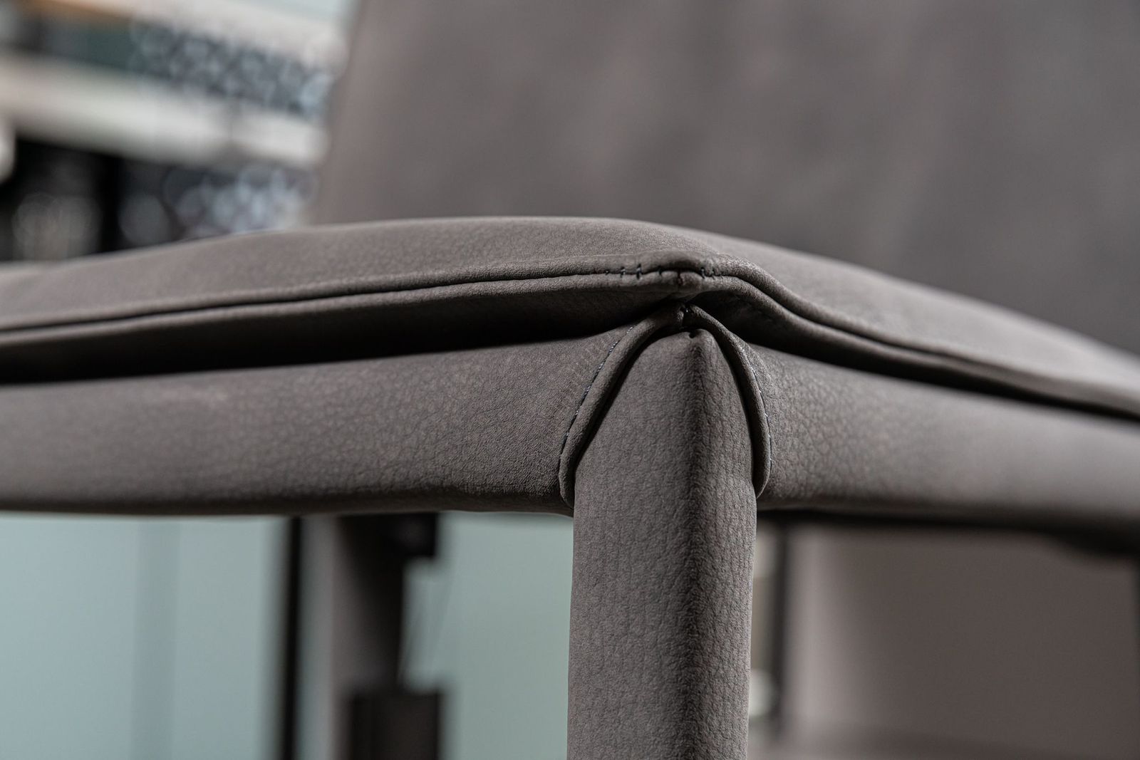 Cattelan Italia Барный стул Isabel A Pelle SN06 Vulcano от Cattelan Italia — в интерьере