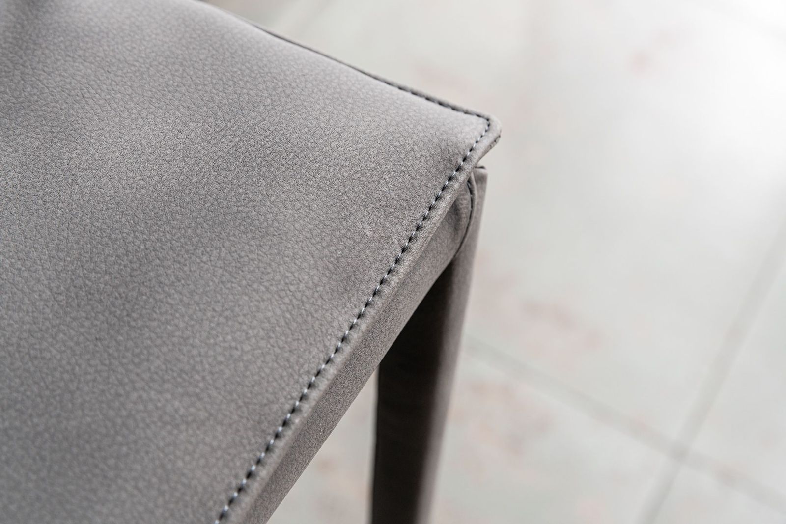 Cattelan Italia Барный стул Isabel A Pelle SN06 Vulcano от Cattelan Italia — в интерьере