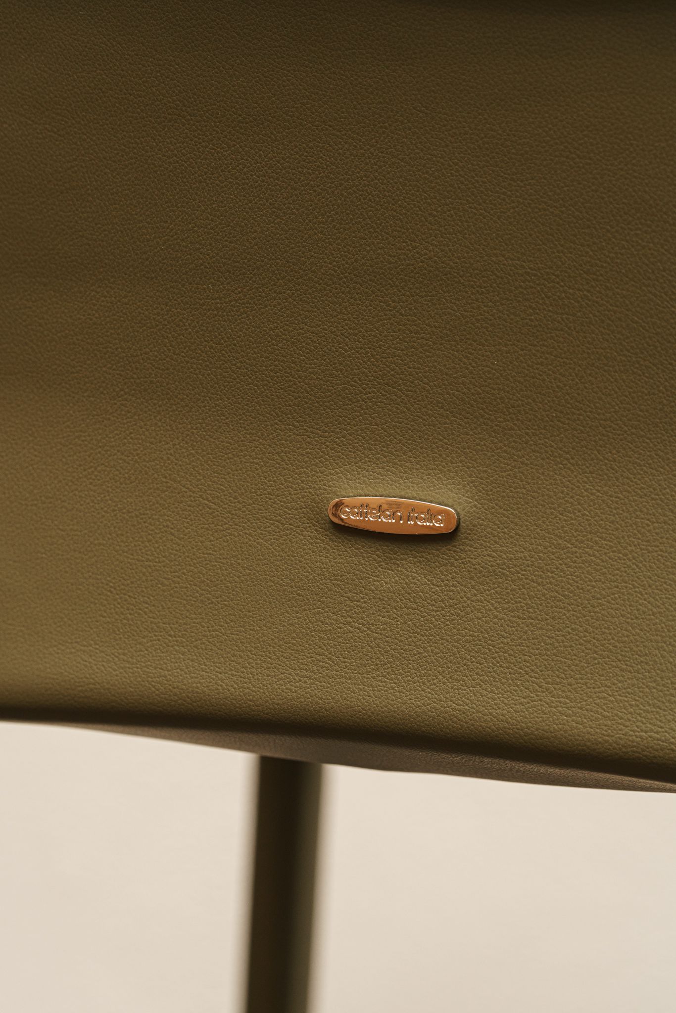 Cattelan Italia Барный стул Isabel B Pelle Oliva от Cattelan Italia — в интерьере
