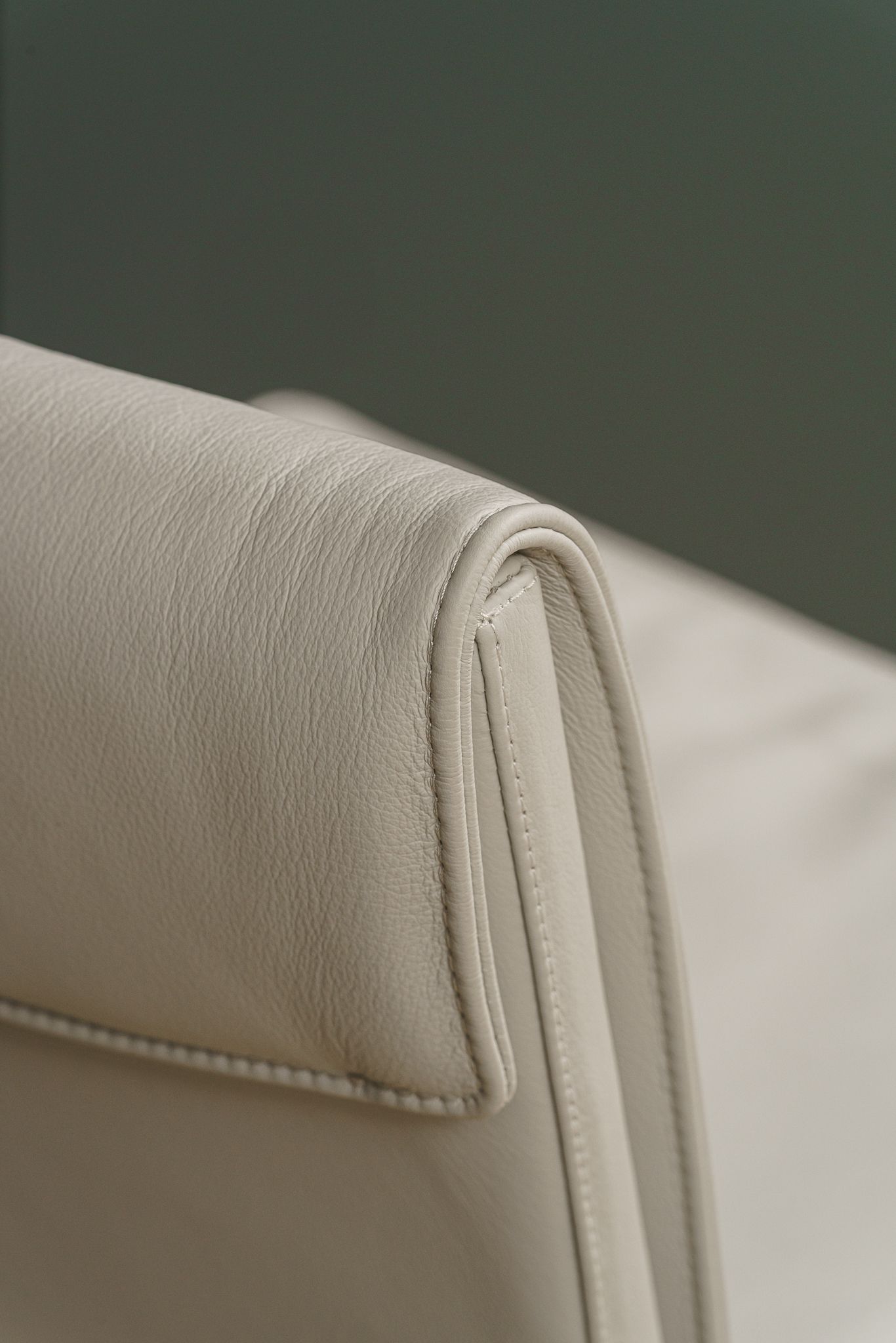 Cattelan Italia Барный стул Isabel A Pelle Dover от Cattelan Italia — в интерьере