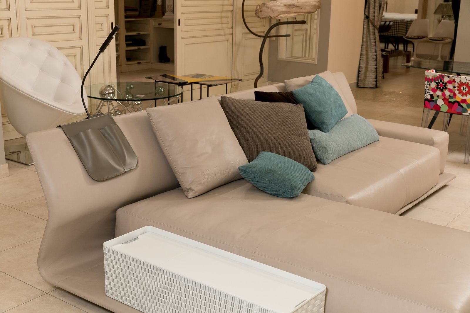 Molteni&C Диван угловой с контейнером Night&Day от Molteni & C — в интерьере