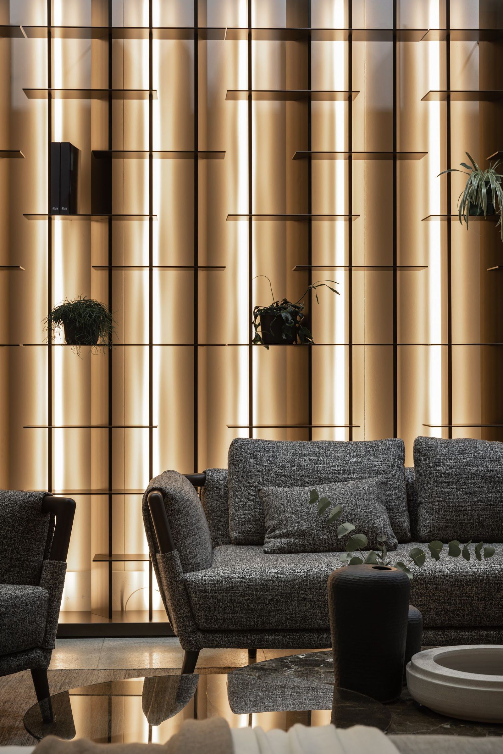 Flou Диван Gaudi 827 Marvin Quarz от Flou — в интерьере