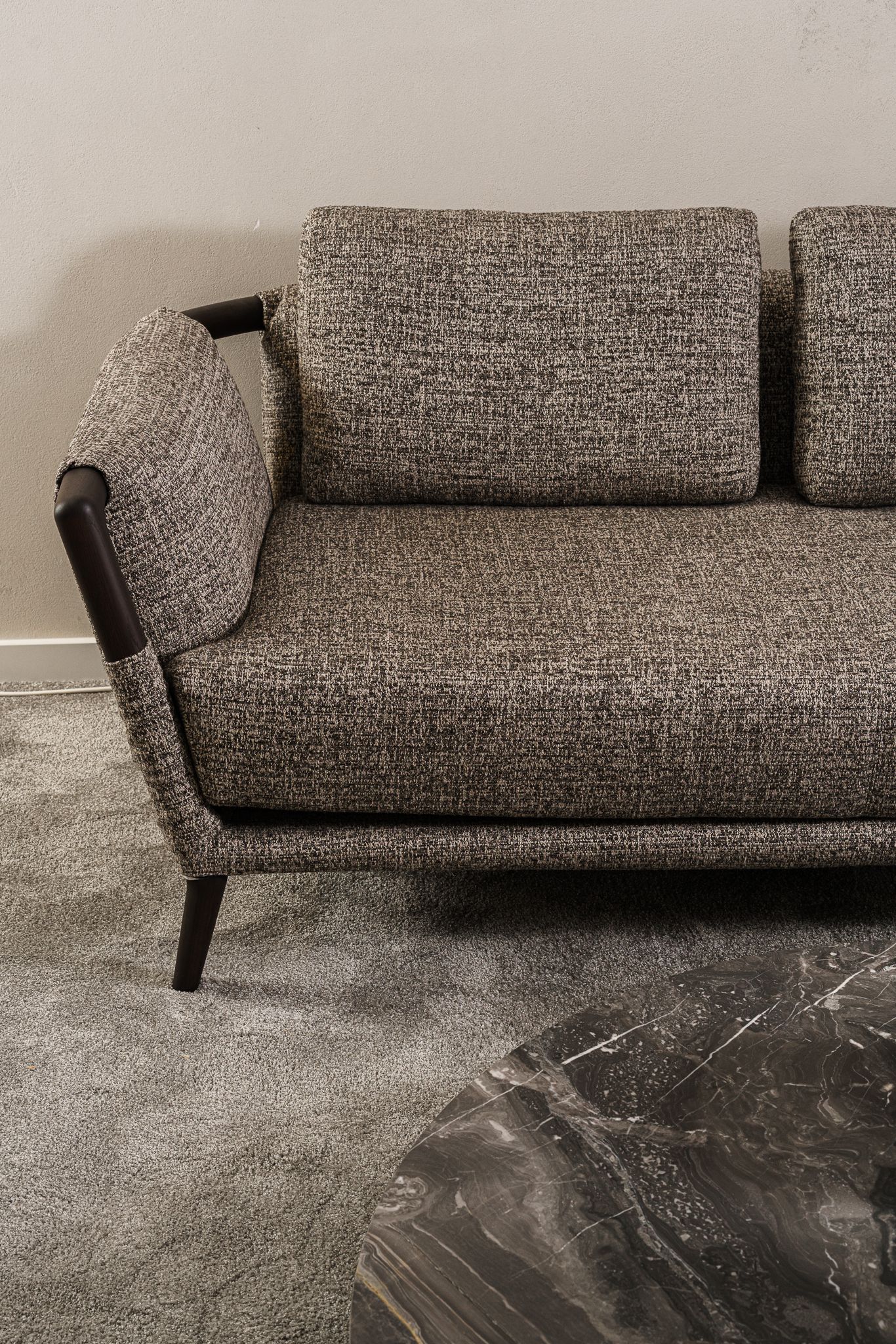 Flou Диван Gaudi 827 Marvin Quarz от Flou — в интерьере