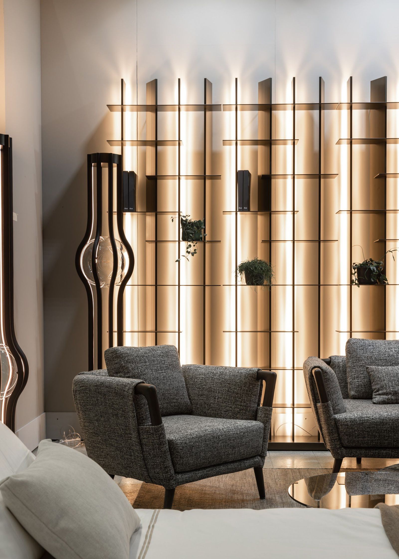 Flou Кресло Gaudi 827 Marvin Quarz от Flou — в интерьере