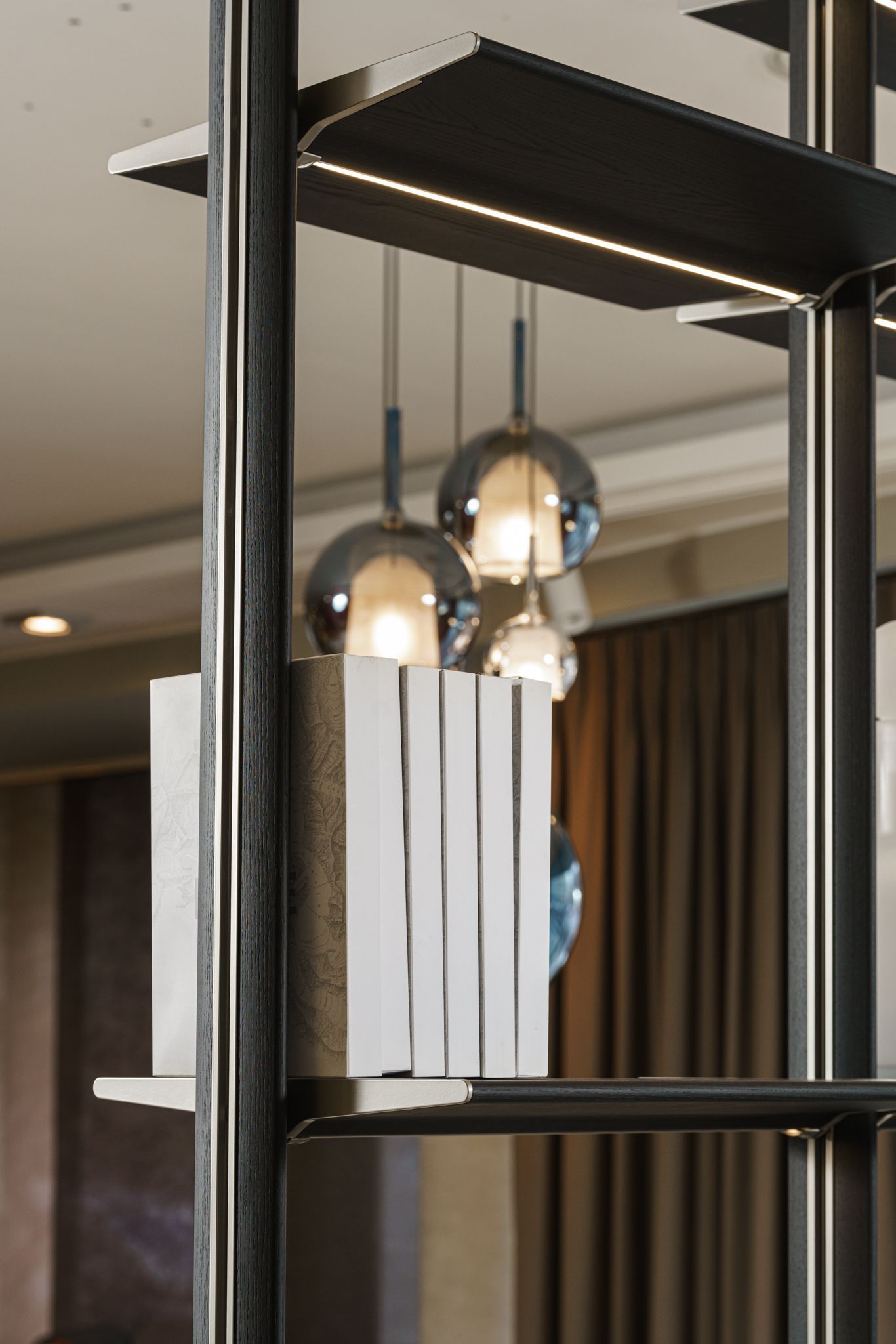 Poliform Стеллаж Lexington Day Olmo nero от Poliform — в интерьере