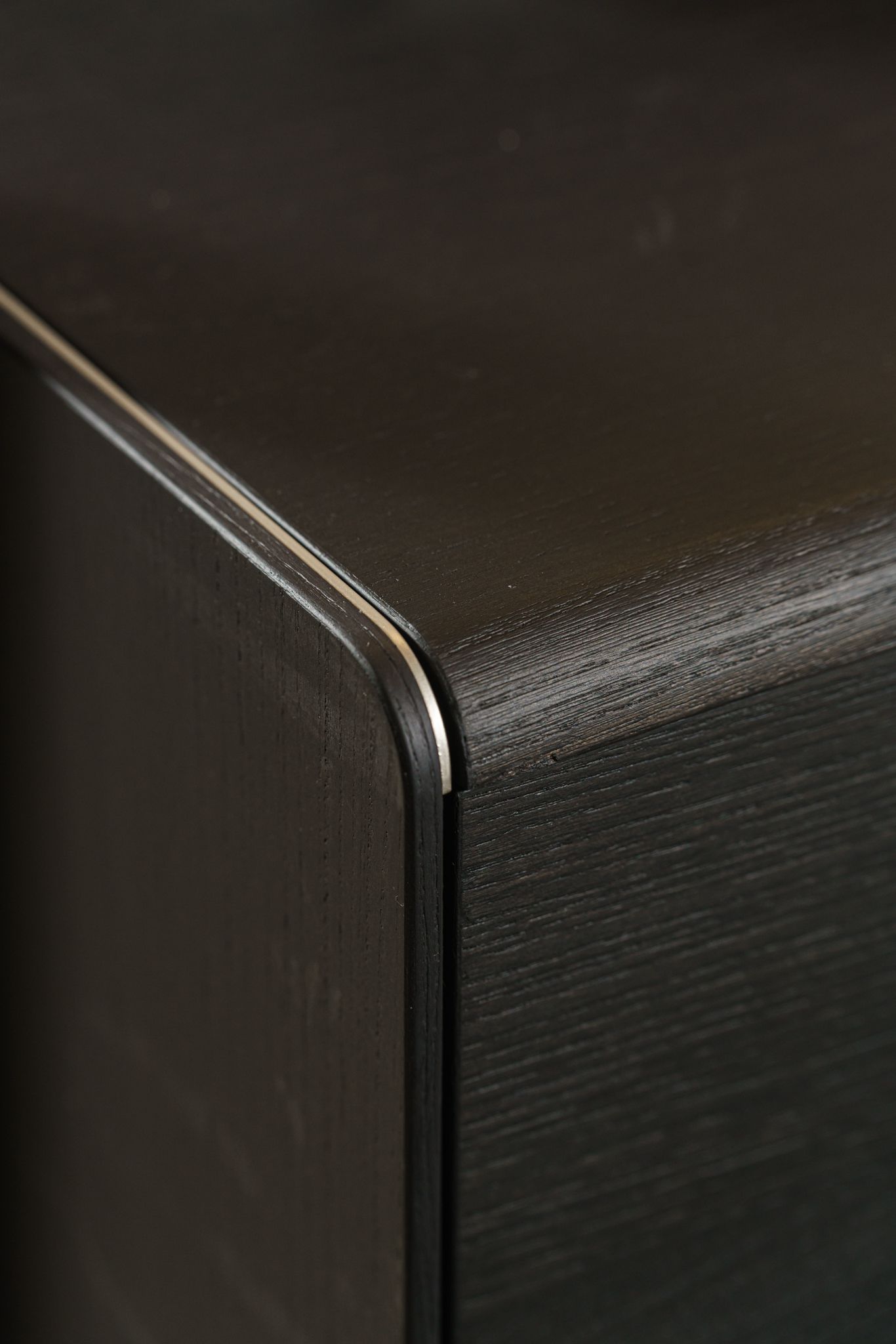 Poliform Стеллаж Lexington Day Olmo nero от Poliform — в интерьере