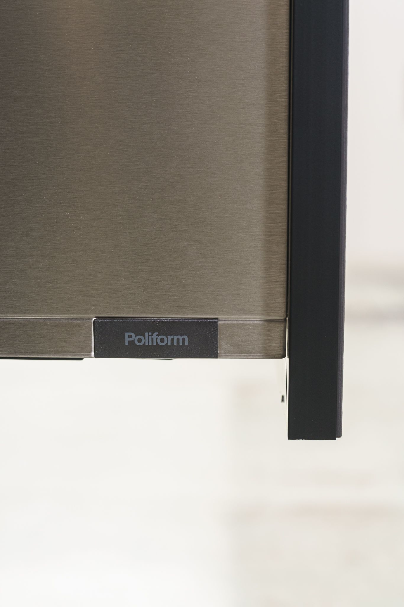 Poliform Кухня для улицы с барбекю и грилем Land от Poliform — в интерьере