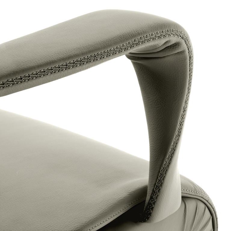 Poltrona Frau Рабочее кресло Forum President office chair от Poltrona Frau — в интерьере
