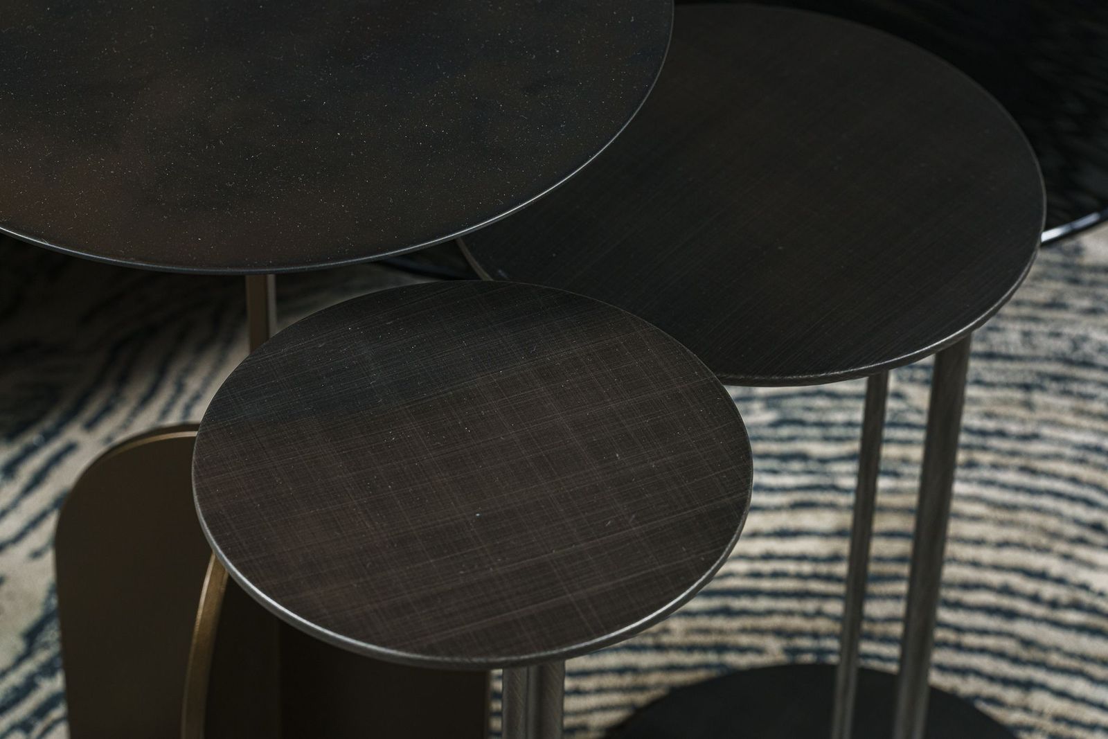 Cattelan Italia Журнальный столик Sting Brushed Grey от Cattelan Italia — в интерьере