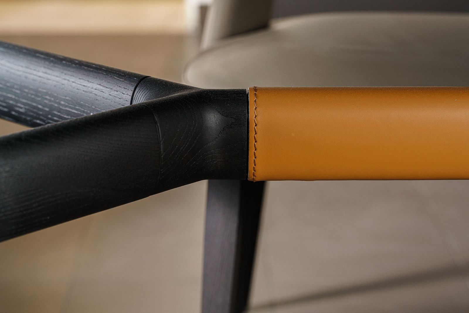 Poliform Стол Curve Grey Stardust Glossy от Poliform — в интерьере