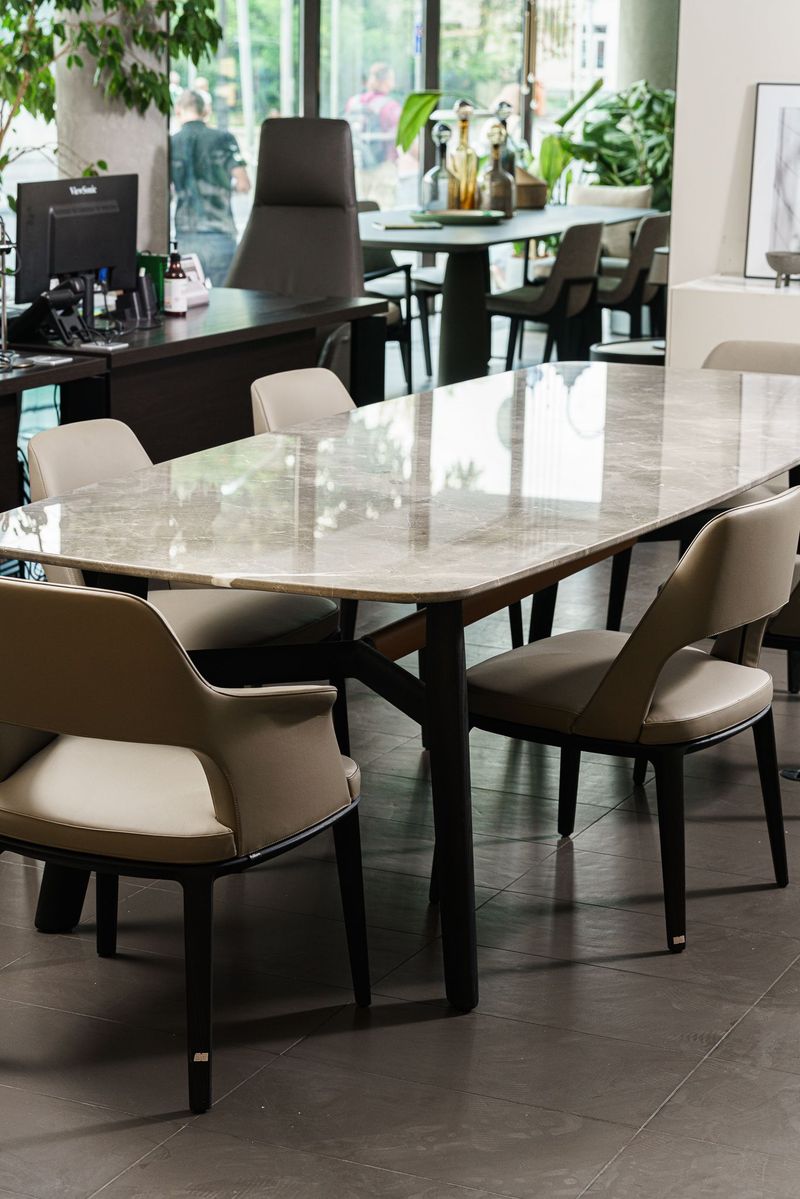 Poliform Стол Curve Grey Stardust Glossy от Poliform — в интерьере
