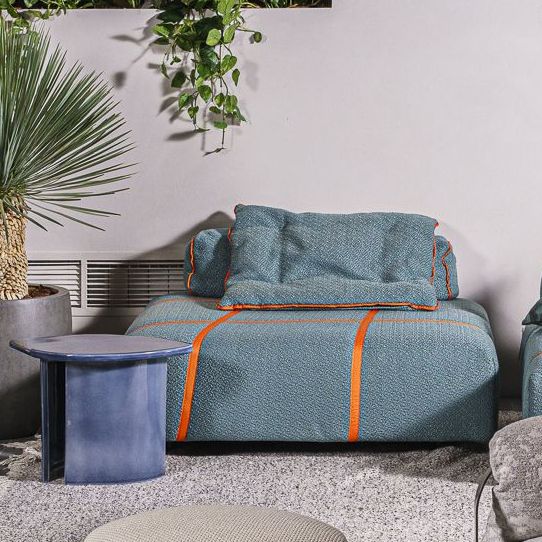 Baxter Уличная пуф-лежанка Panama Bold Outdoor 130*130 от Baxter — в интерьере