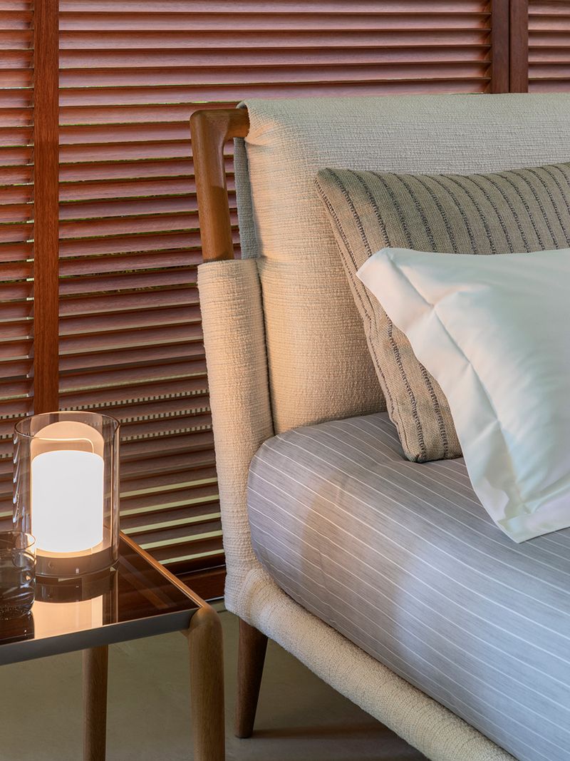 Flou Кровать Gaudi Iroko Adam Dune 841 от Flou — в интерьере