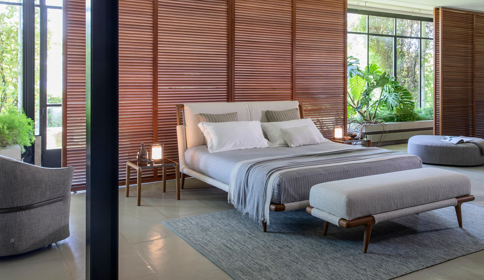 Flou Кровать Gaudi Iroko Morgan Piuma 902 от Flou — в интерьере