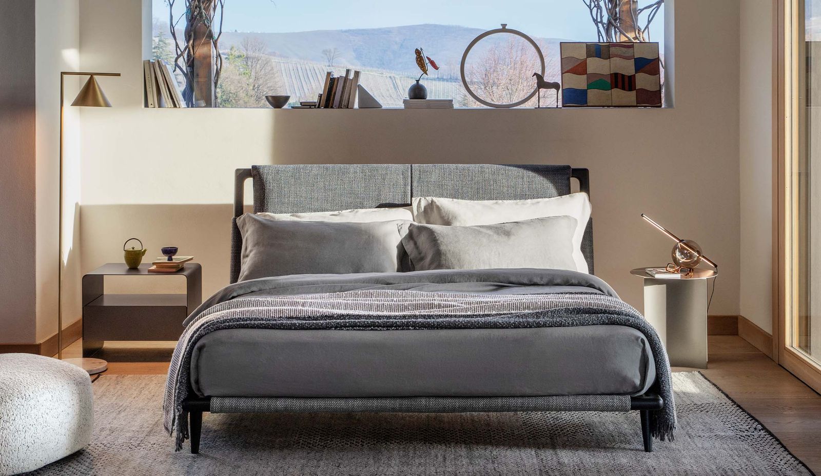 Flou Кровать Gaudi Black / 781 Mason от Flou — в интерьере