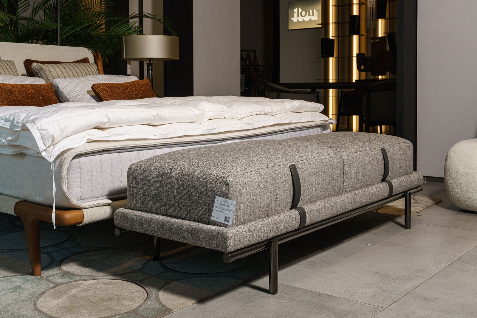 Flou Банкетка New Bond 752 Charles Grey от Flou — в интерьере
