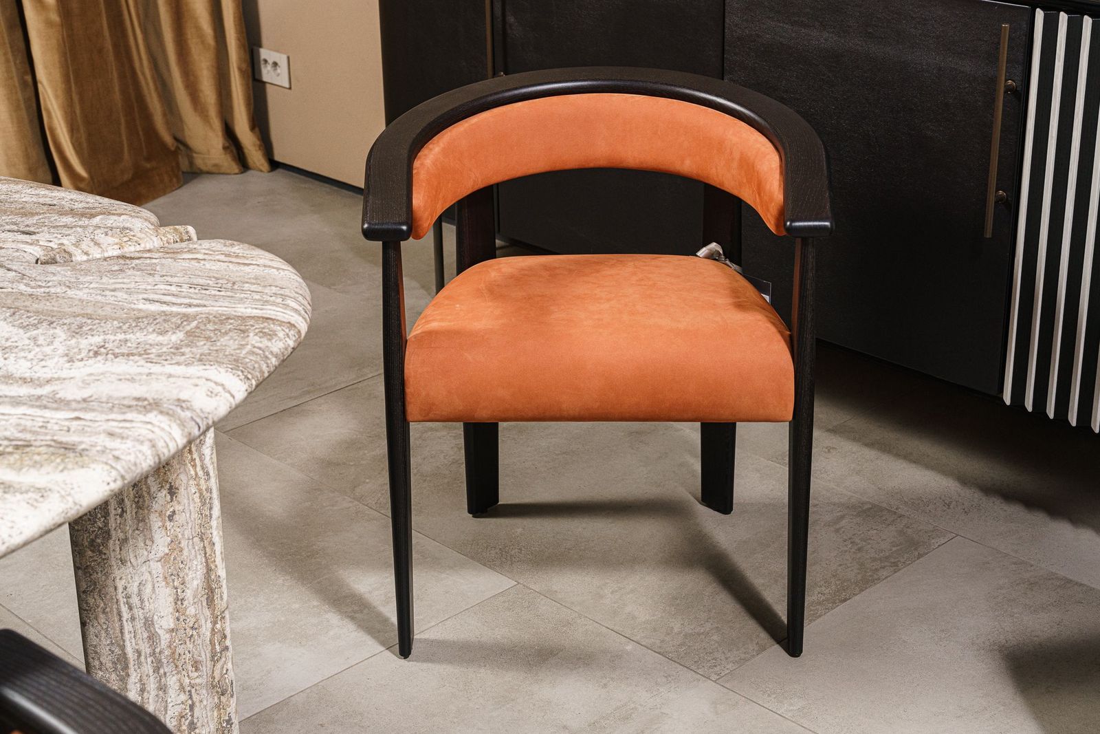 Baxter Стул Afra Kashmir Cuir от Baxter — в интерьере