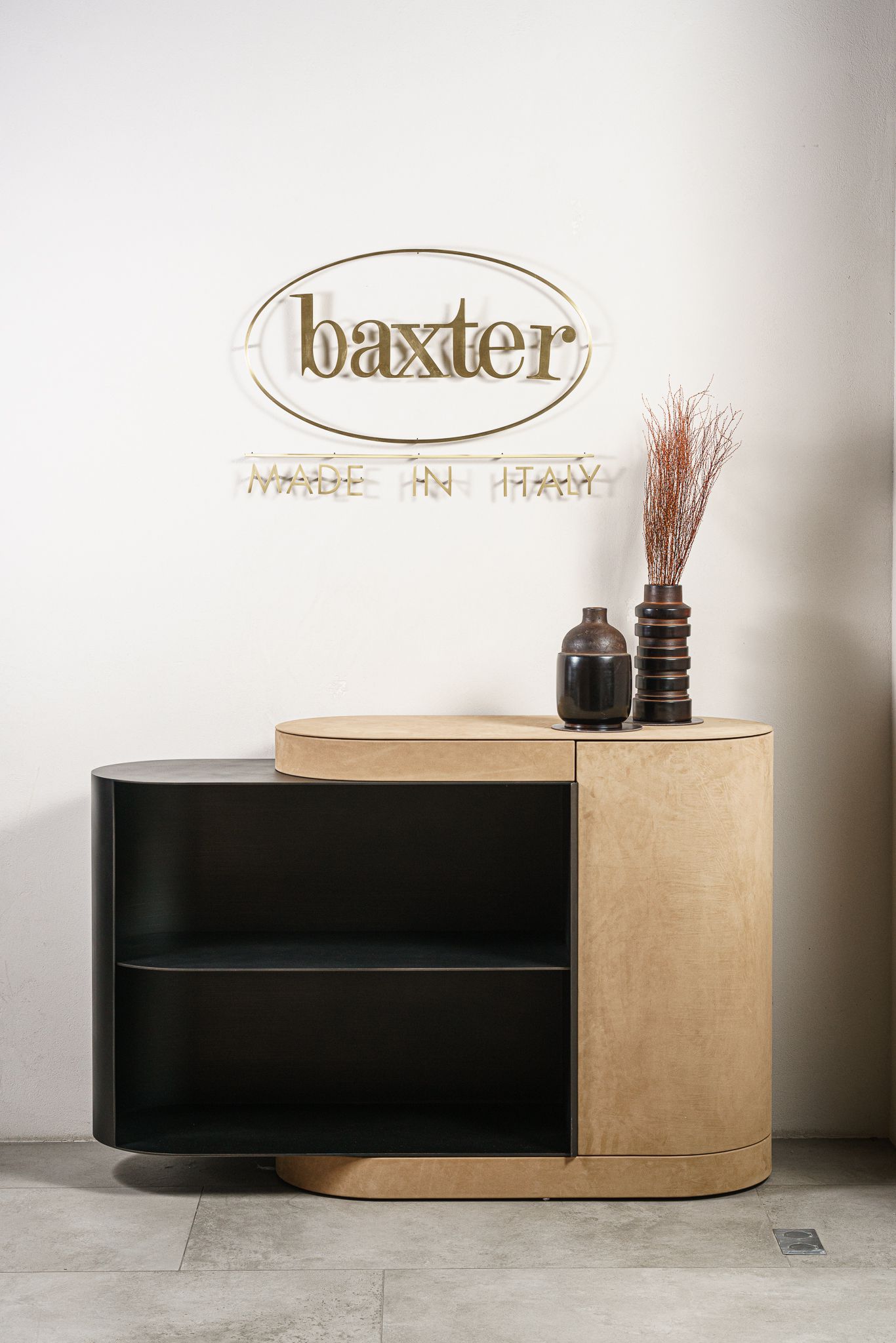 Baxter Комод в коже Blend Kashmir Biscuit от Baxter — в интерьере