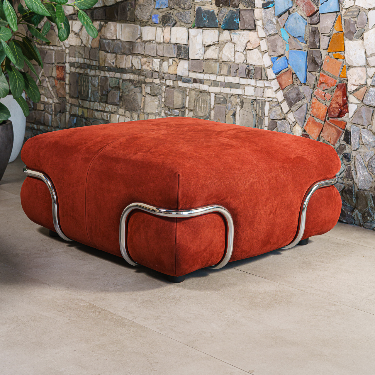 Baxter Пуф So Soft Nabuck Rhubarb от Baxter — в интерьере