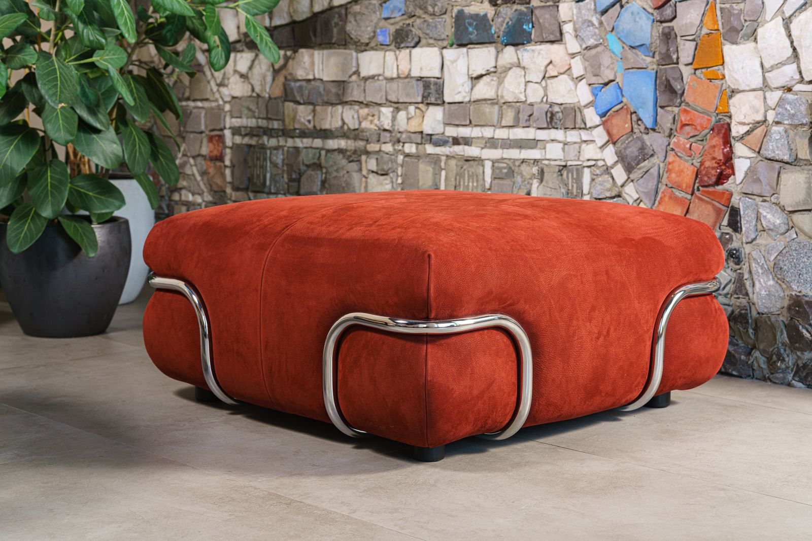 Baxter Пуф So Soft Nabuck Rhubarb от Baxter — в интерьере