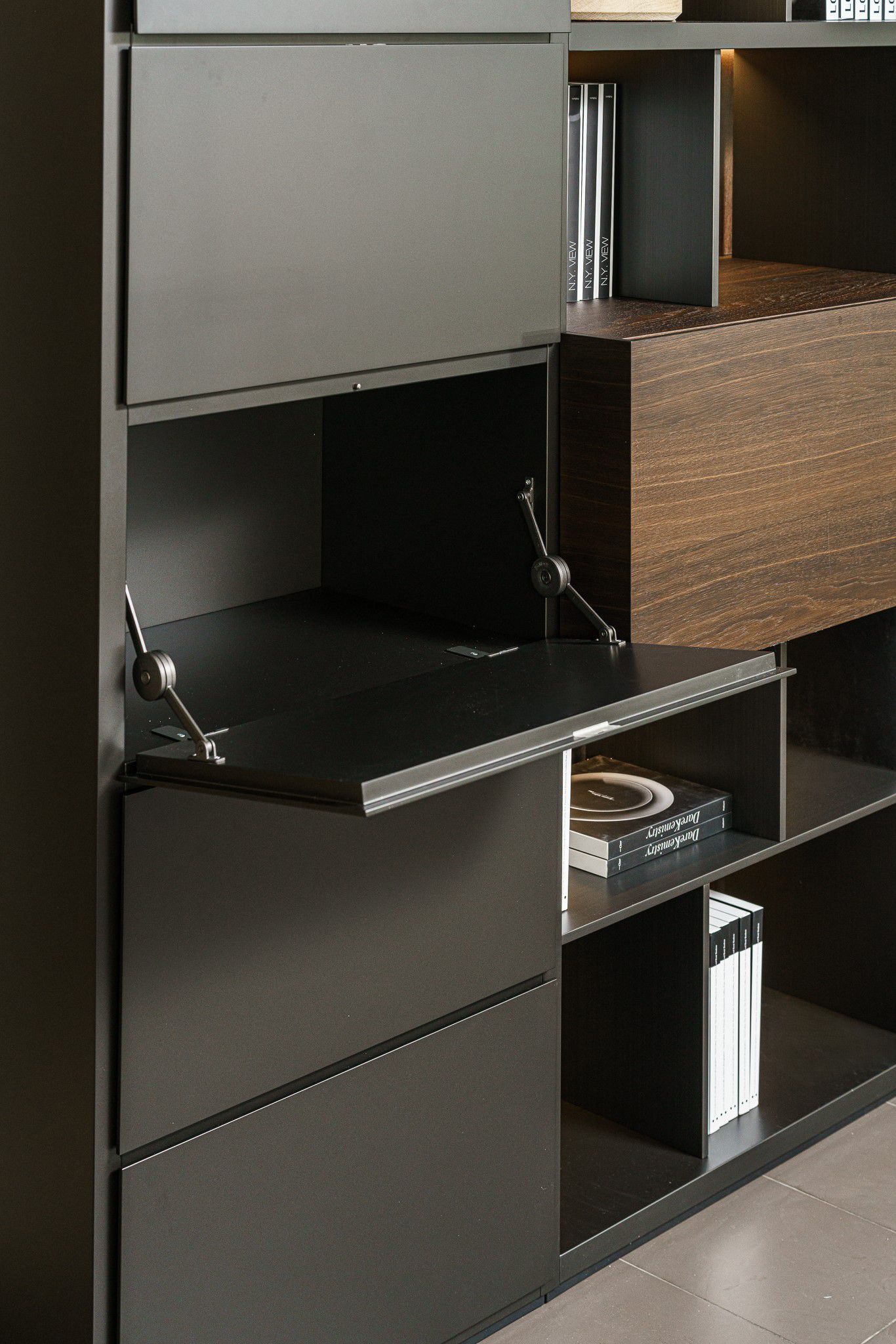 Poliform Система хранения Wall System от Poliform — в интерьере