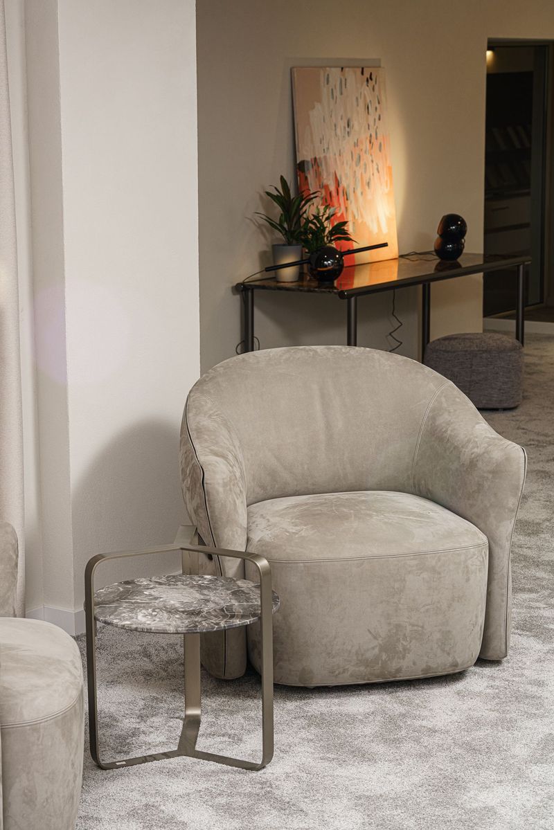 Flou Журнальный столик Yari 45 Arabessco marble от Flou