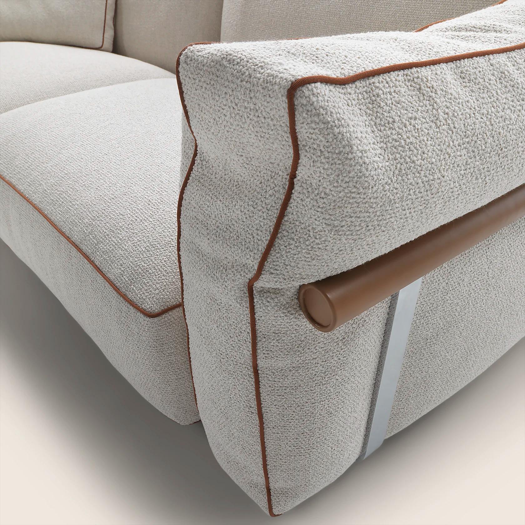 Flexform Диван с двумя подушками Camelot от Flexform — в интерьере