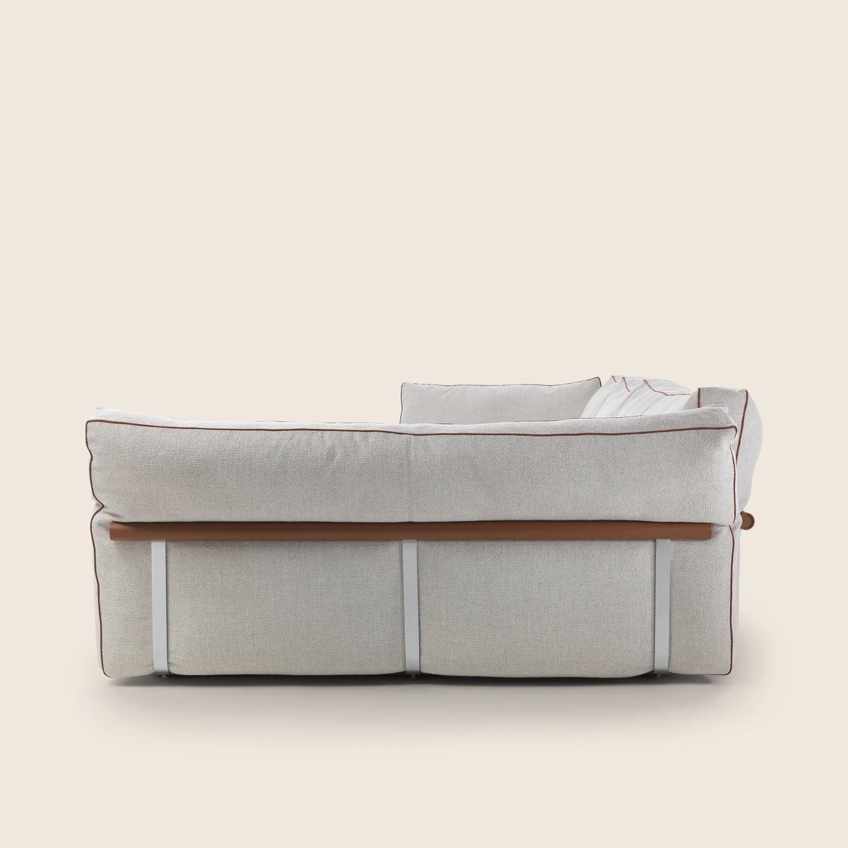 Flexform Диван с двумя подушками Camelot от Flexform — в интерьере