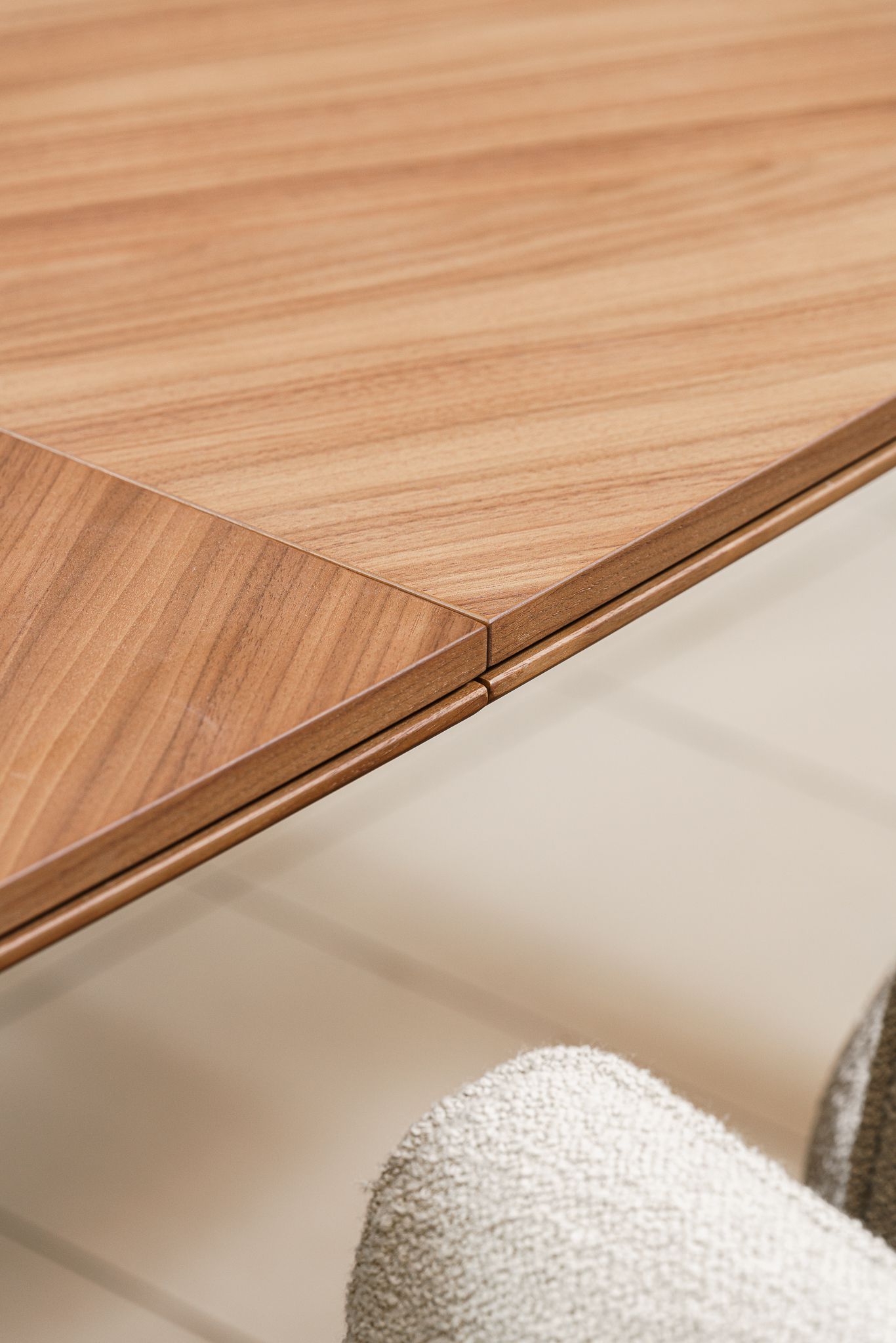Poliform Стол Henry Canaletto walnut от Poliform — в интерьере