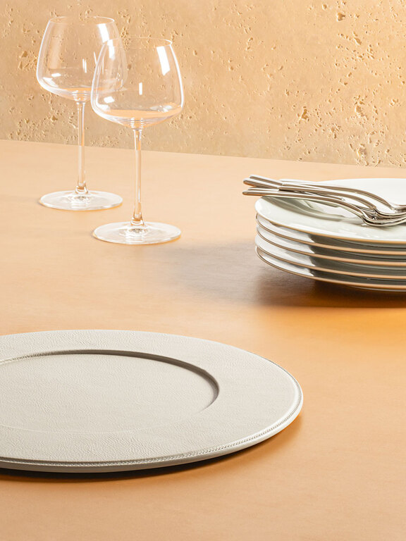 Poltrona Frau Элитная посуда Tableware от Poltrona Frau — в интерьере
