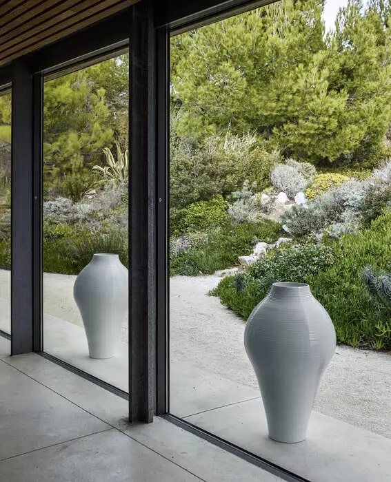 B&B Italia Ваза White Collection от B&B Italia — в интерьере