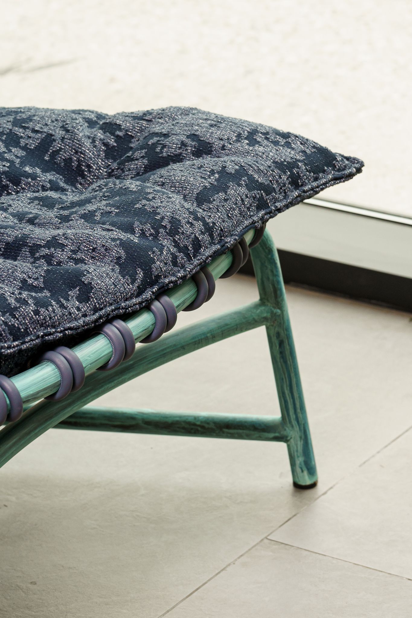 Baxter Уличное кресло с подушкой Manila от Baxter — в интерьере