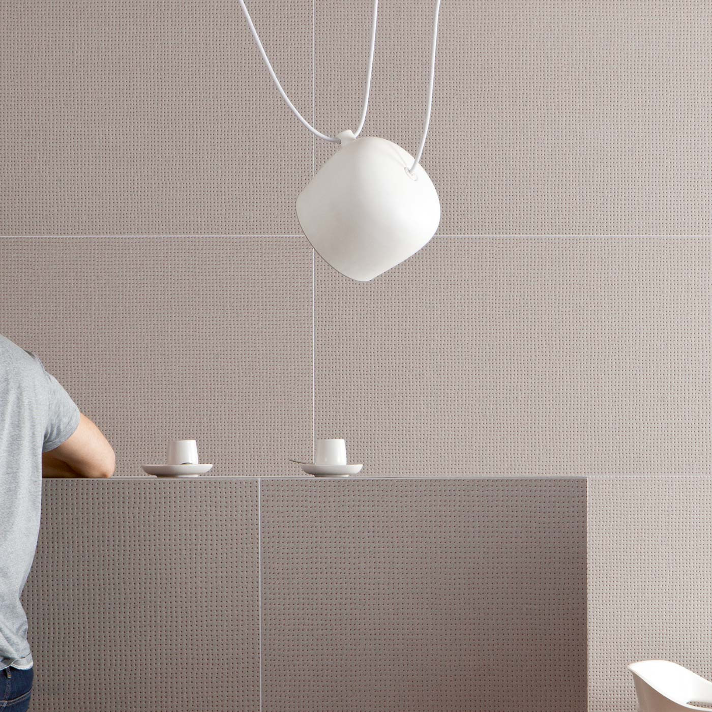 Flos Светильник Aim из 5 подвесов White от Flos — в интерьере