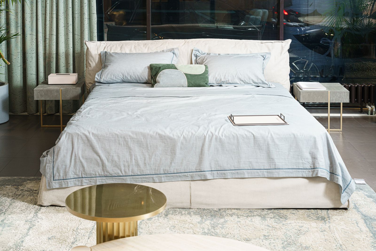 Baxter Кровать Paris Slim 180 Bo.Hemian Rice от Baxter — в интерьере